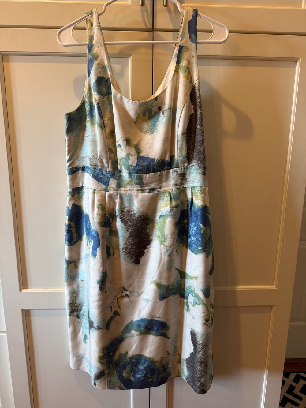 100% silk Banana Rebublic Floral Watercolor Scoop-Neck Dress in Blue and Green